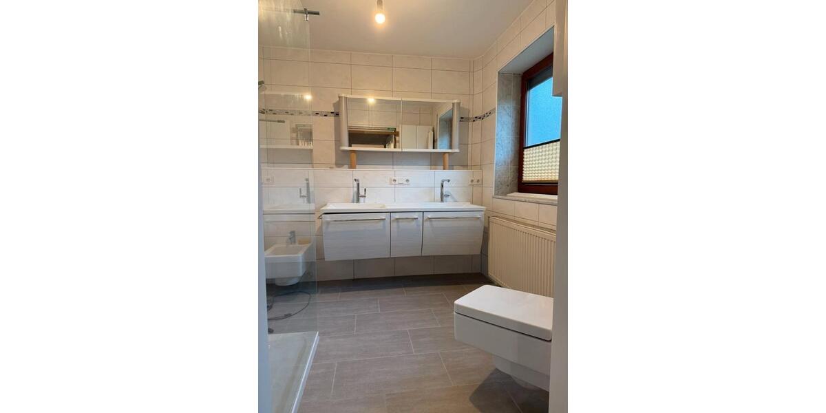 Einfamilienhaus Sommerhausen - 7 Zimmer, 180 m&sup2;, 799.000&euro; | Angebot:26885783