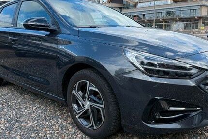 Hyundai i30 26.326 km 16.990 &euro; Hamburg 22179