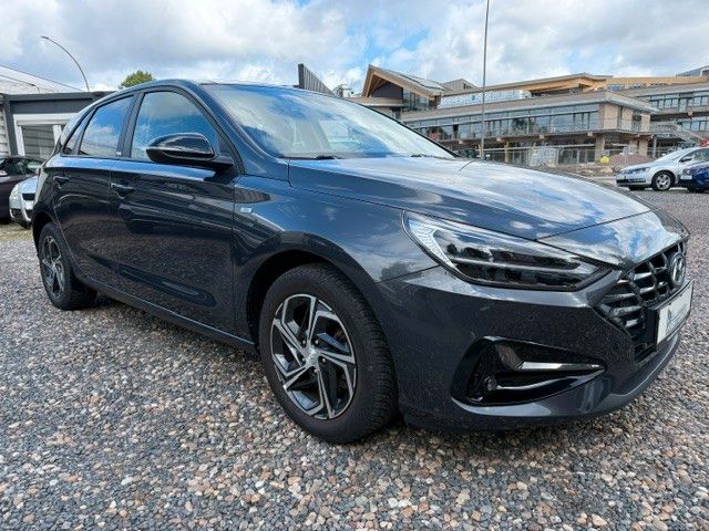 Hyundai i30 26.326 km 16.990 &euro; Hamburg 22179