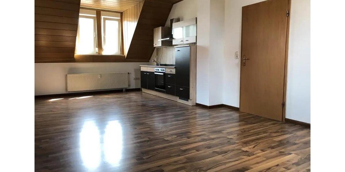 Dachgeschoßwohnung Lahnau - 2 Zimmer, 63 m&sup2;, 630&euro; | Angebot:26408673