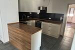 Etagenwohnung Schiffweiler - 5 Zimmer, 130 m&sup2;, 1.250&euro; | Angebot:26473092