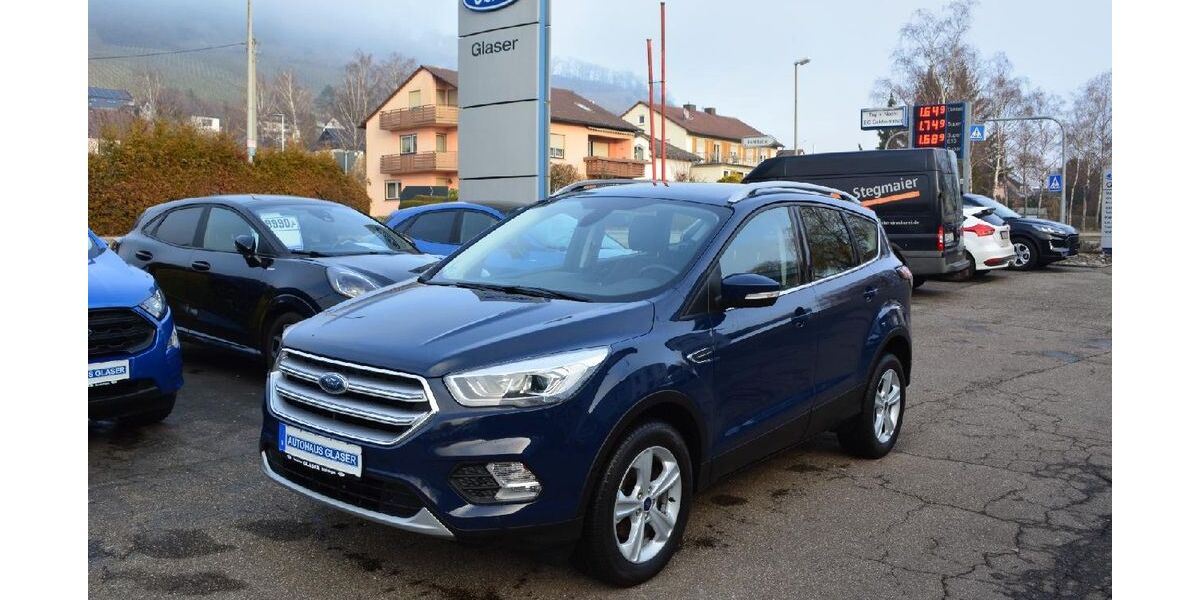 Ford Kuga 122.375 km 11.990 &euro; Illingen - Schützingen 75428