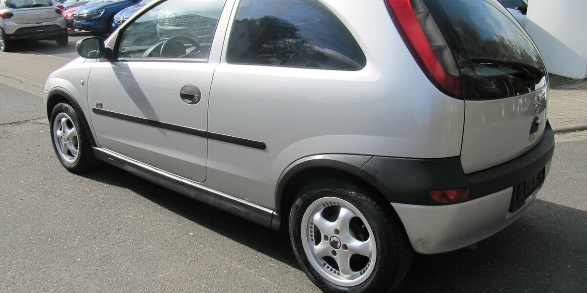 Opel Corsa Sport ++ TÜV 10.2027 ++ 220.321 km 995 &euro; Schwalbach/Taunus 65824