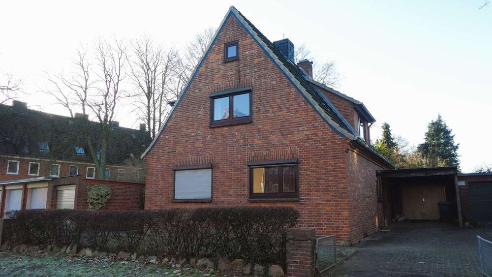 Haus zum Kaufen in Rendsburg 169.000 € 118 m² 7 zimmer