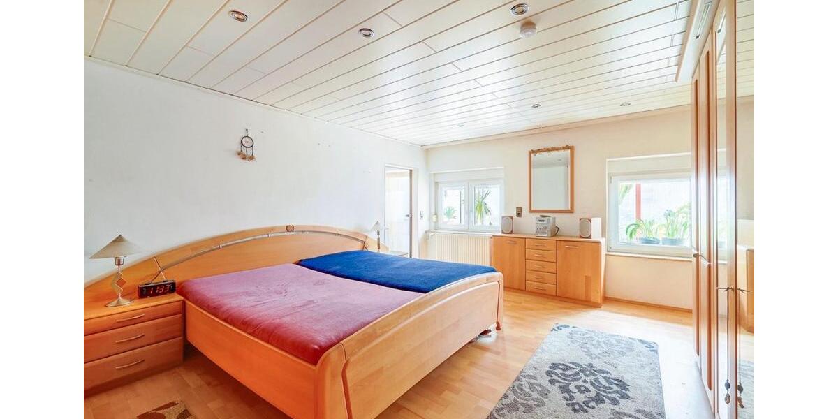 Etagenwohnung Philippsburg - 4 Zimmer, 125 m&sup2;, 1.250&euro; | Angebot:26429167