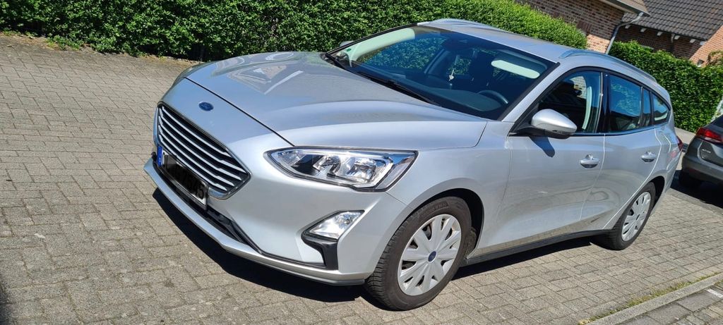 Ford Focus 129.600 km 9.890 &euro; Dülmen 48249