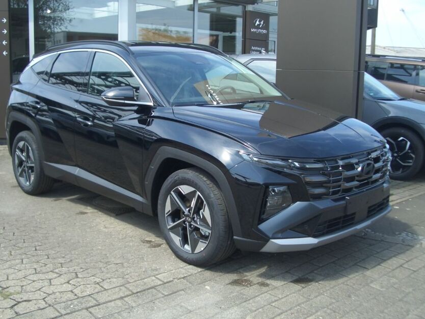 Hyundai TUCSON 2.450 km 33.290 € Hannover 30453