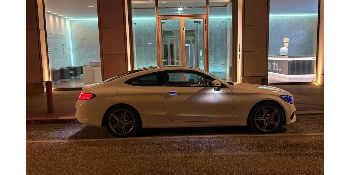 Mercedes-Benz C 250 231.115 km 20.990 &euro; Hamburg 20354