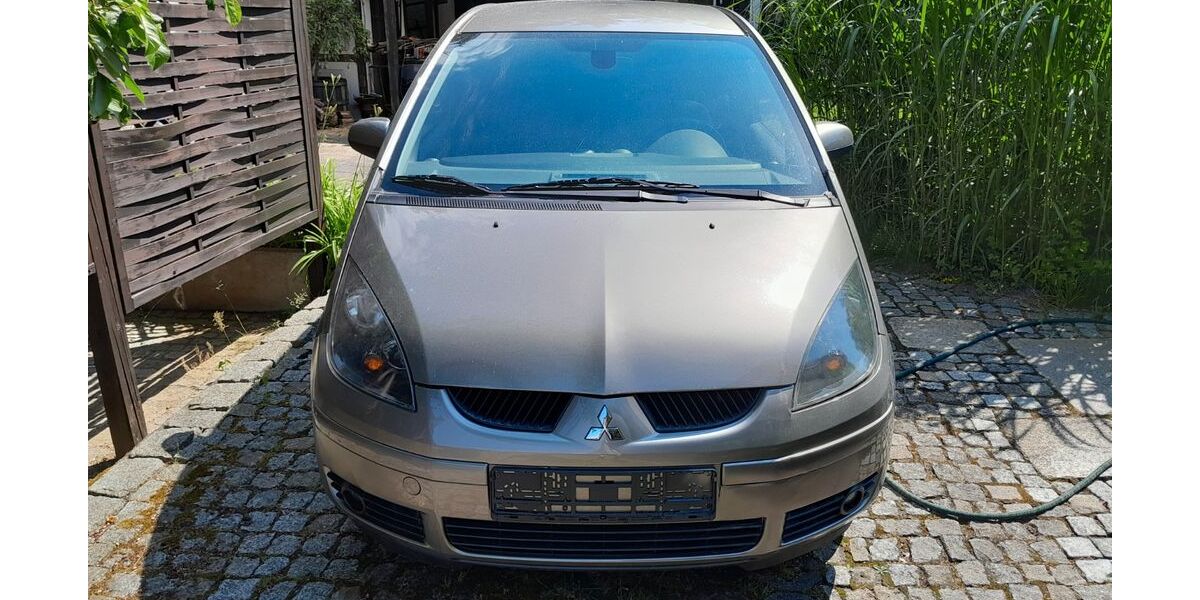 Mitsubishi Colt 72.987 km 3.399 &euro; Dresden OT Weixdorf 01108