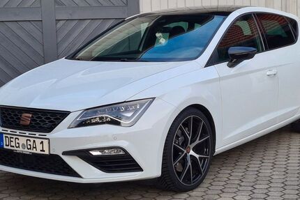 Seat Leon 92.500 km 22.999 &euro; Künzing 94550