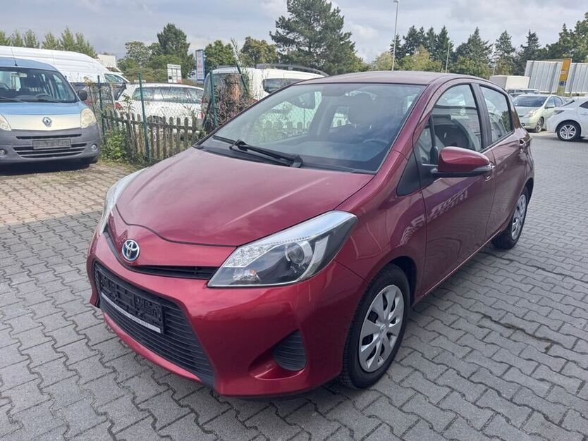 Yaris