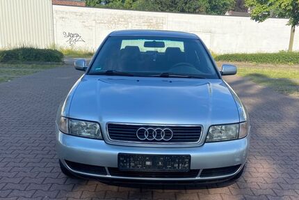 Audi A4 182.000 km 2.250 &euro; Osnabrück 49088