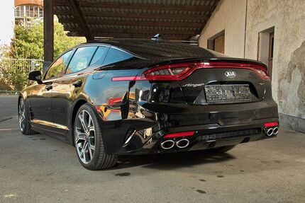Kia Stinger 39.400 km 29.200 &euro; Ellzee 89352