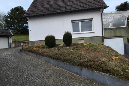 Haus Bornheim - 4 Zimmer, 110 m&sup2;, 195.000&euro; | Angebot:25282179