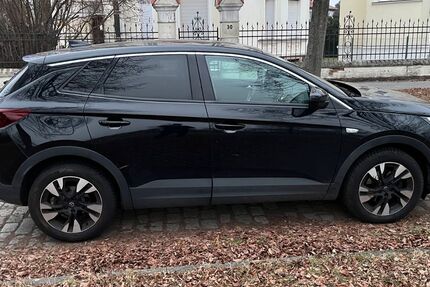 Opel Grandland (X) 106.000 km 15.100 &euro; Magdeburg 39110