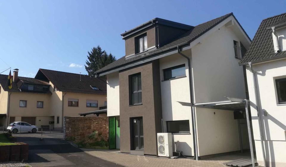 Einfamilienhaus Wächtersbach - 5 Zimmer, 160 m&sup2;, 1.890&euro; | Angebot:26118003