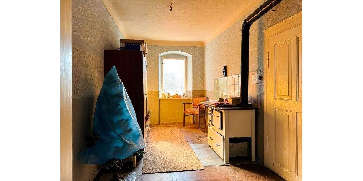Gewerbeobjekt Großharthau - 1 Zimmer, 77 m&sup2;, 140.000&euro; | Angebot:25895888