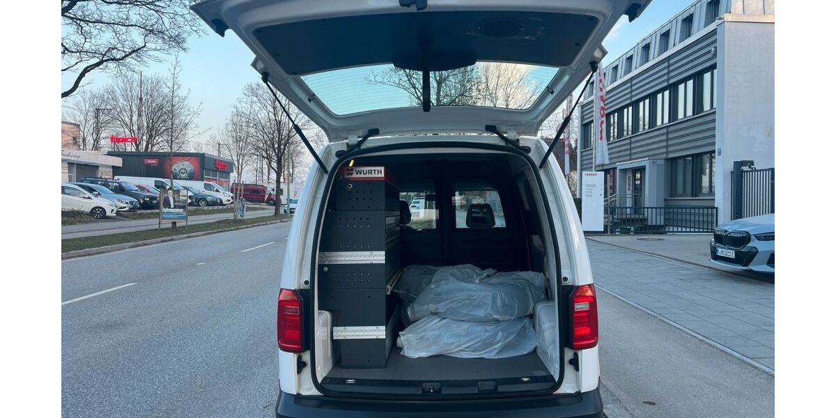 VW Caddy 120.403 km 14.499 &euro; München 81825