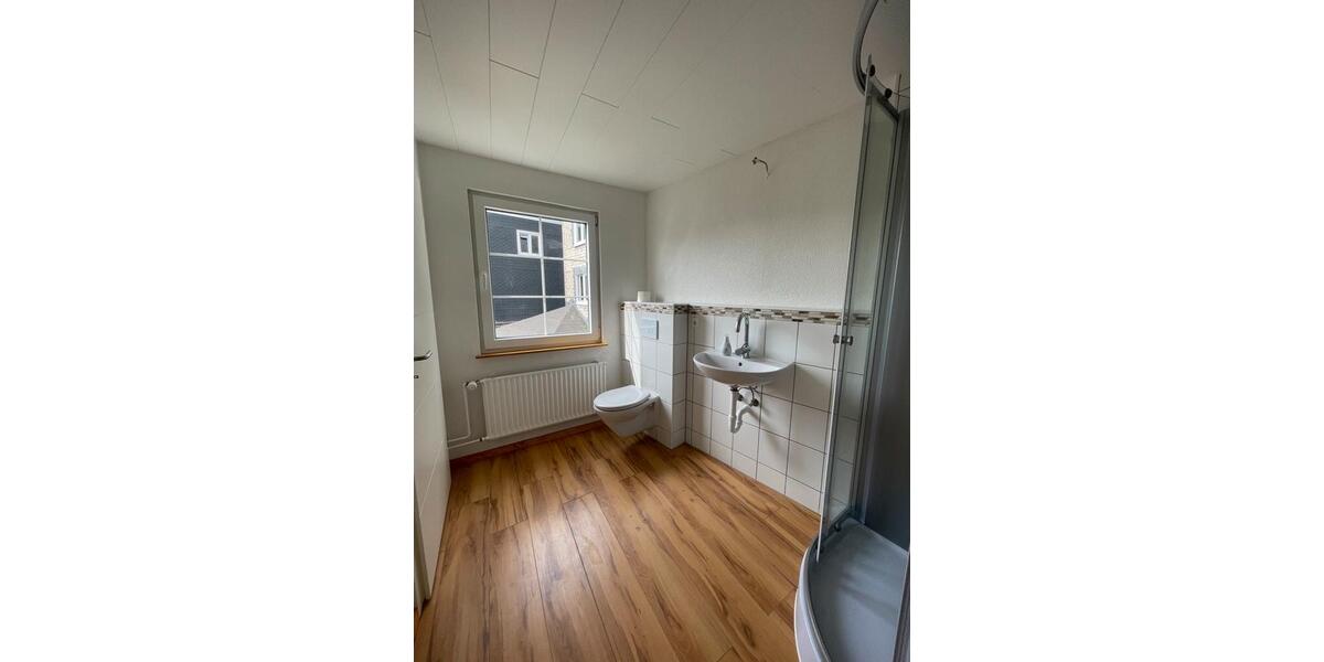 Altbauwohnung mit Balkon und Garten 2 zimmer