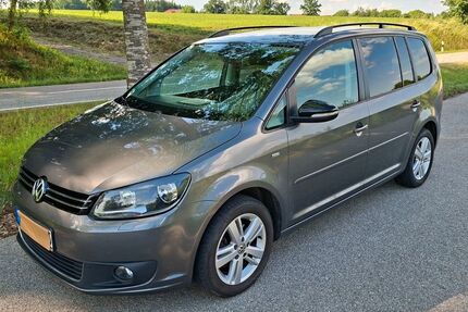 VW Touran 235.000 km 5.200 &euro; Neufraunhofen 84181
