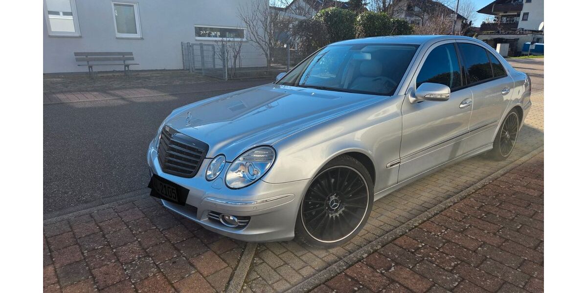 Mercedes-Benz E 280 94.500 km 8.999 &euro; Karlsdorf-Neuthard 76689