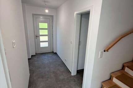 Haus Loxstedt - 4 Zimmer, 89 m&sup2;, 1.310&euro; | Angebot:25812563