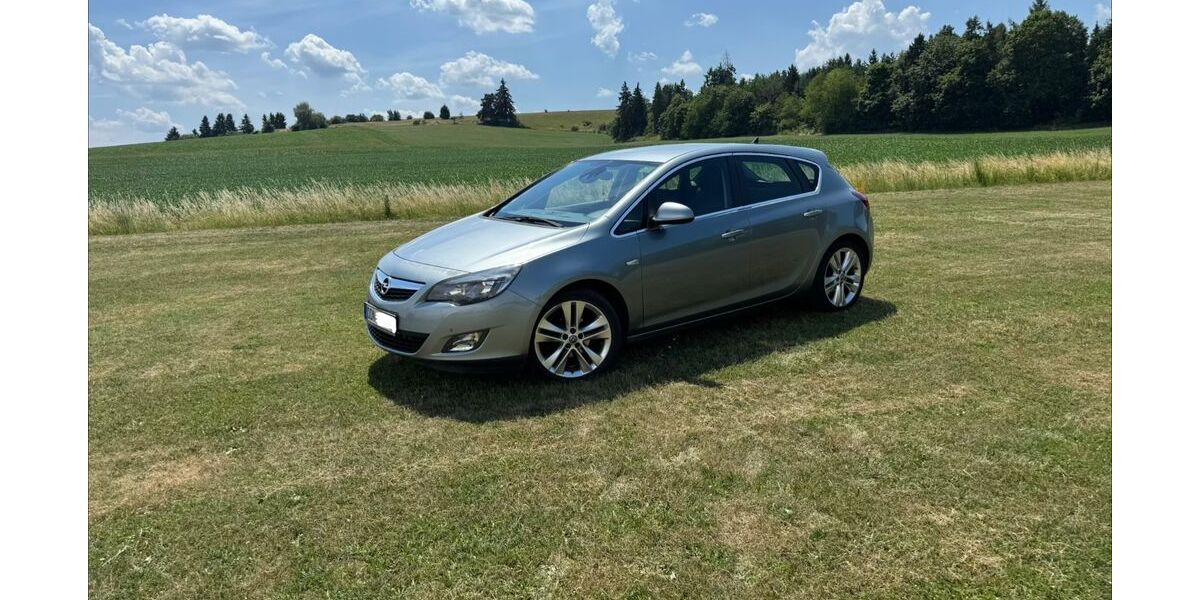 Opel Astra 144.000 km 4.900 &euro; Nördlingen 86720