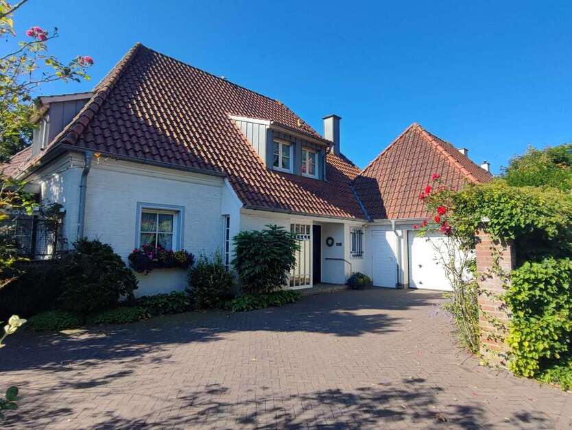 Haus zum Kaufen in Borken 850.000 € 214.99 m²