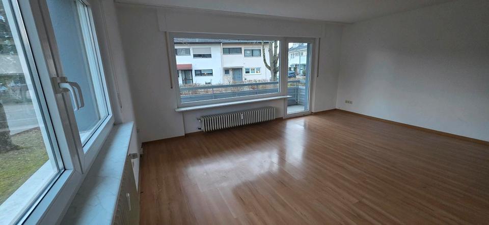 Frisch renovierte 3-Zi.-Wohnung (86m²) mit Balkon & Garage 3 zimmer