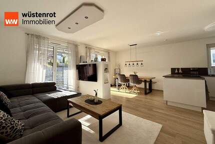 Attraktive 3-Zimmer-Eigentumswohnung mit Terrasse, Garten und KFZ-Stellplätzen 3 zimmer