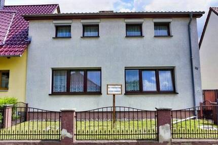 Haus Britz - 7 Zimmer, 264 m&sup2;, 339.000&euro; | Angebot:23291374