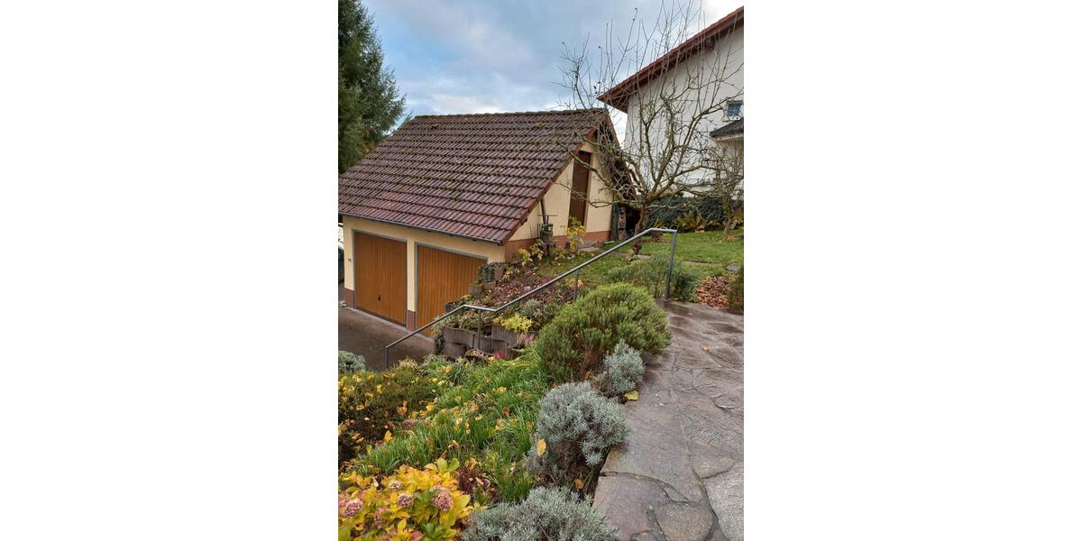 Einfamilienhaus Erbach - 7 Zimmer, 170 m&sup2;, 385.000&euro; | Angebot:26201339