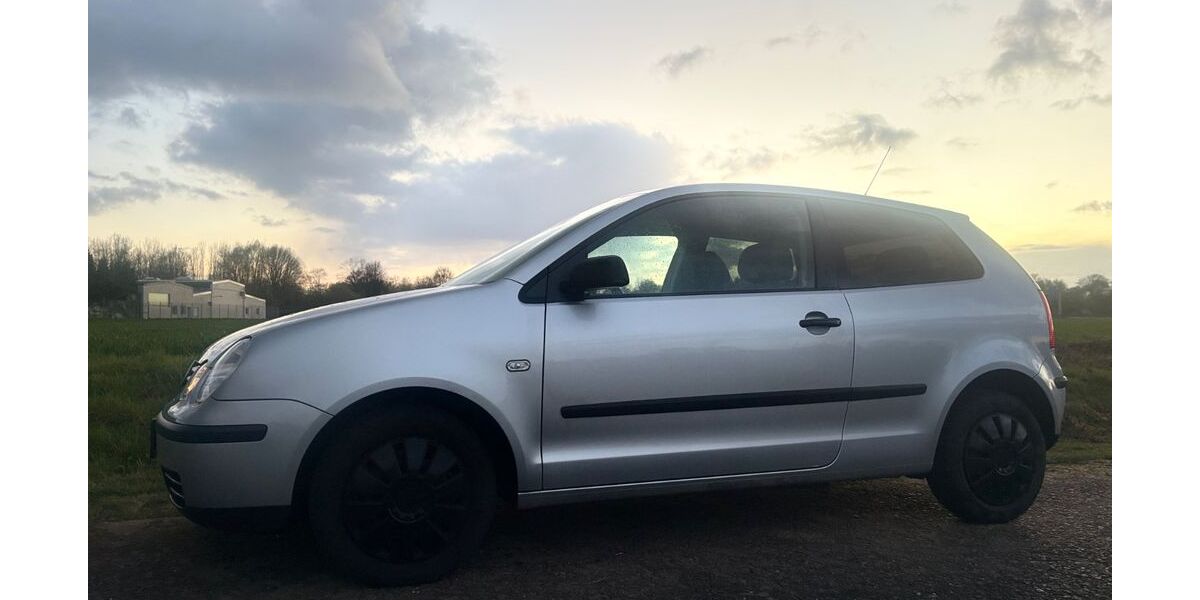 VW Polo 106.000 km 3.300 &euro; Bonn 53229
