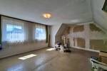 Einfamilienhaus Lich - 9 Zimmer, 245 m&sup2;, 299.000&euro; | Angebot:25685936