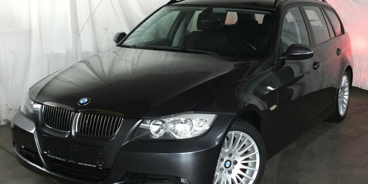 BMW 320D DPF KLIMAAUTOMATIK 17 ZOLL LMF ADVANTAGE/COMF 179.895 km 7.908 &euro; Köln 50858