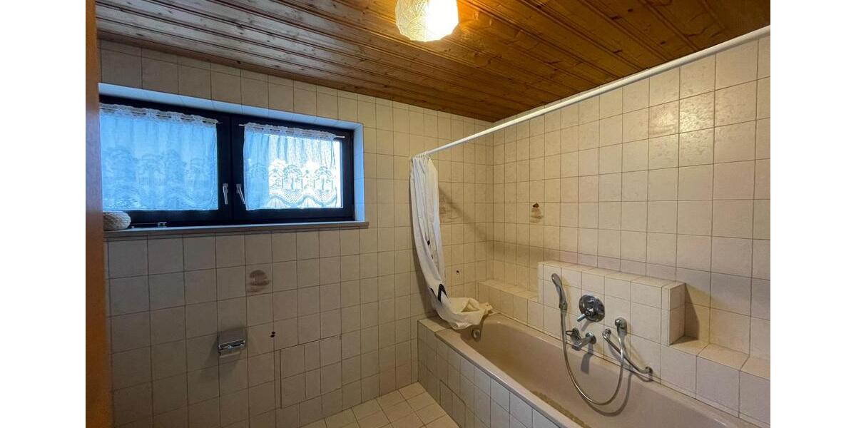 Reihenhaus Burghausen - 5 Zimmer, 124 m&sup2;, 1.650&euro; | Angebot:26232283