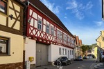 Traumhaftes Ensemble: Energieeffizientes (A) Einfamilienhaus mit Büro, großem Innenhof & Garten - Mehrfamilienhaus, Wohnhaus Fahr Fahr | Angebot:25907599