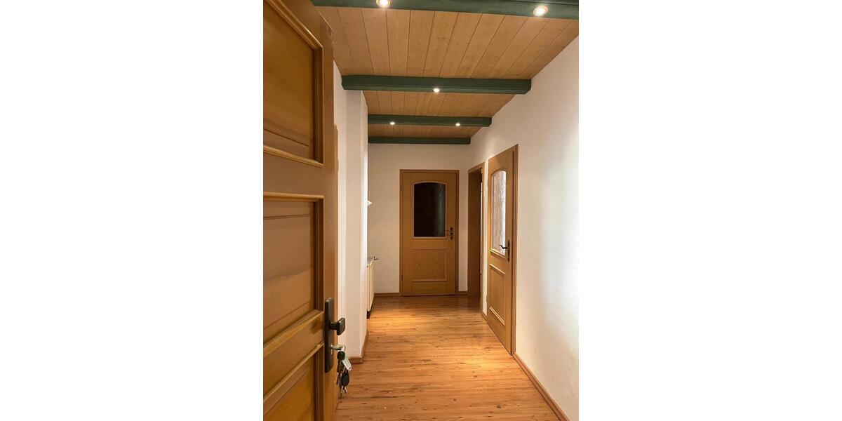 Etagenwohnung Schneeberg - 3 Zimmer, 82 m&sup2;, 685&euro; | Angebot:25351026