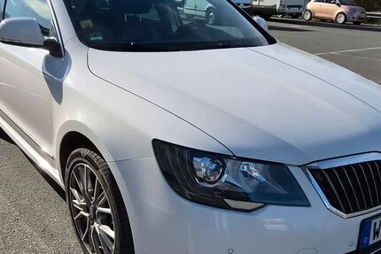 Skoda Superb 252.320 km 7.550 &euro; Taunusstein 65232