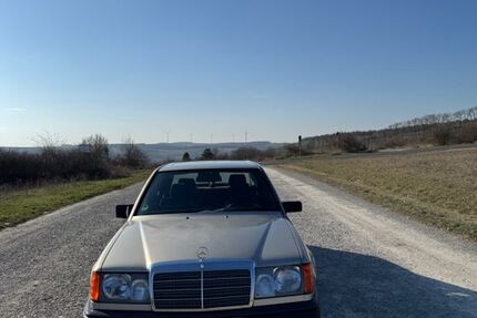 Mercedes E 230