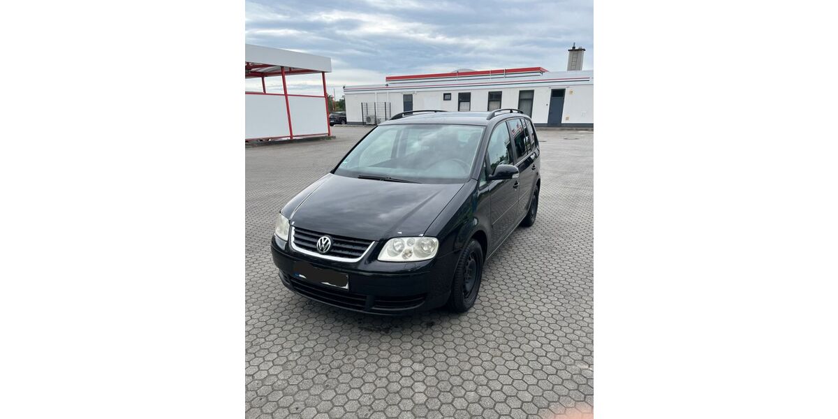VW Touran 245.000 km 2.850 &euro; Röderaue 01609