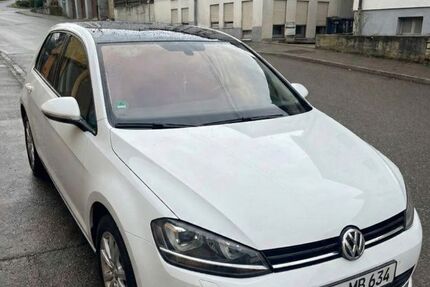 VW Golf 102.000 km 8.500 &euro; Stuttgart 70565