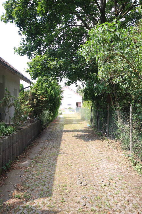 Leben auf einer Ebene - stilvoller Bungalow mit Doppelgarage und sonnigem Südwestgarten
