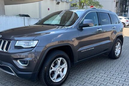 Jeep Grand Cherokee 184.000 km 13.400 € Frankfurt 60326
