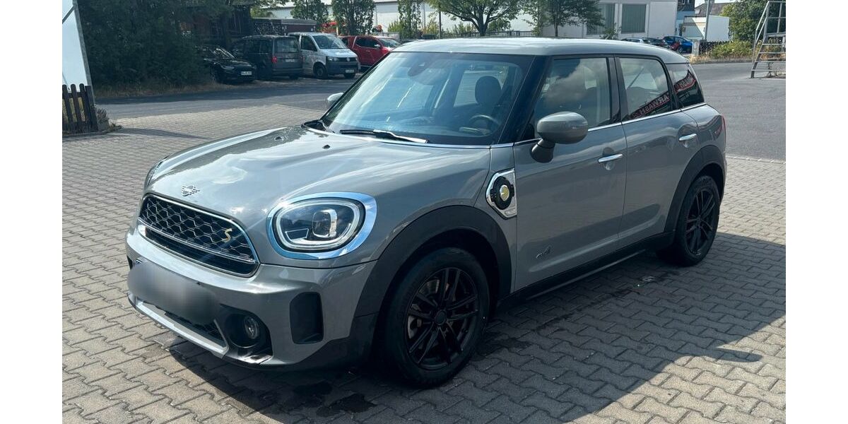 Mini Countryman SE (Cooper) 32.300 km 22.690 &euro; Rimpar 97222