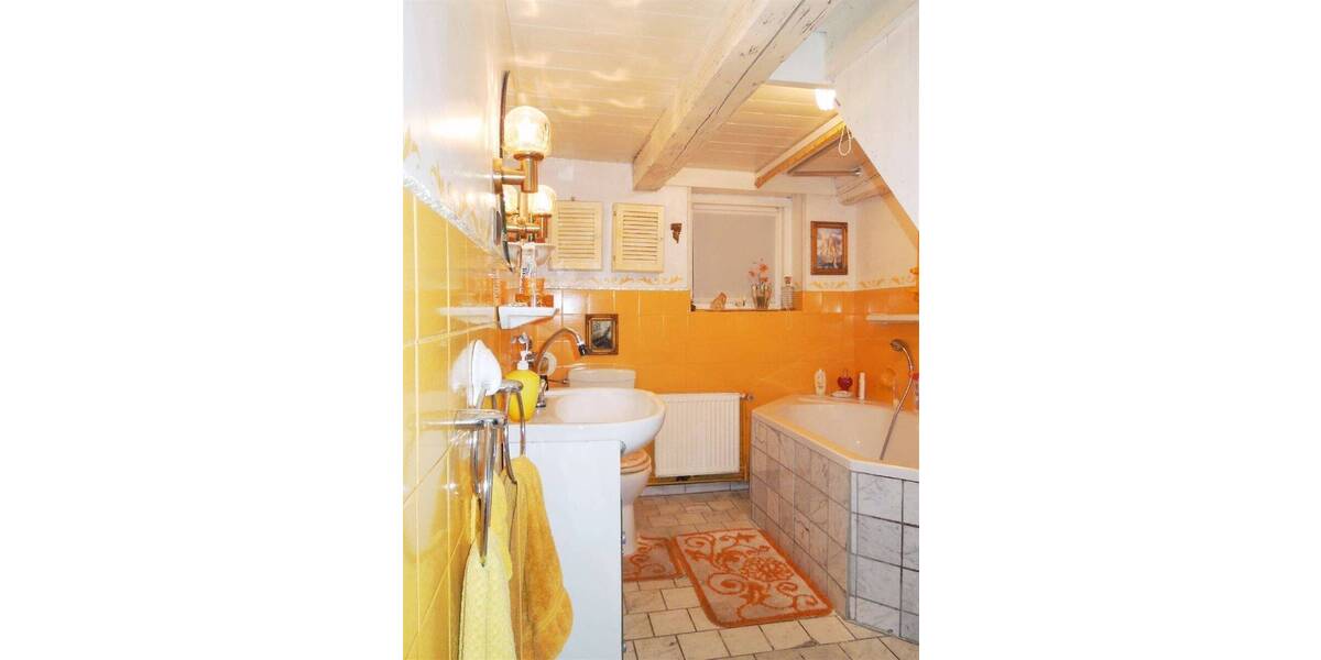 Einfamilienhaus Niebüll - 5 Zimmer, 140 m&sup2;, 199.000&euro; | Angebot:25802319