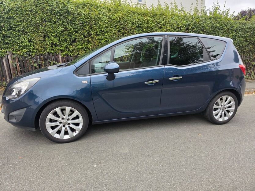 Opel Meriva 138.000 km 2.900 € Hannover 30459