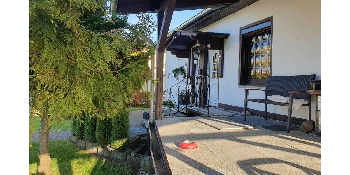 Einfamilienhaus mit 2 Garagen 6 zimmer