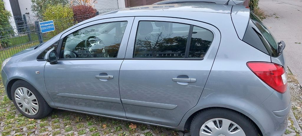 Opel Corsa 120.000 km 2.999 € Vaterstetten 85591