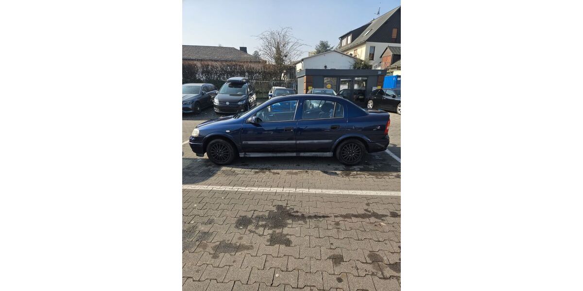 Opel Astra 185.000 km 1.850 &euro; Wiesbaden 65199